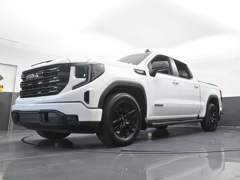 Used 2023 GMC Sierra 1500 Elevation w/ Preferred Package RWD image 54