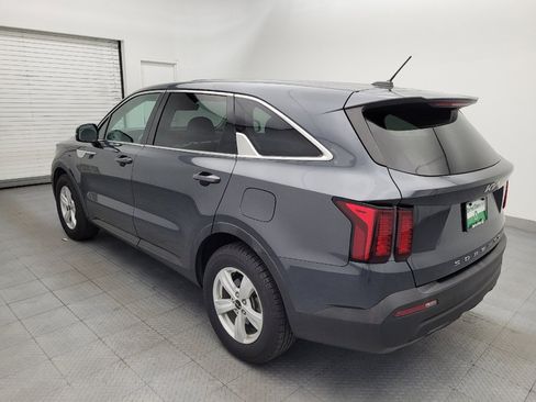Used 2022 Kia Sorento LX FWD image 5