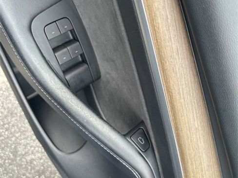 Used 2023 Tesla Model 3 Performance image 27