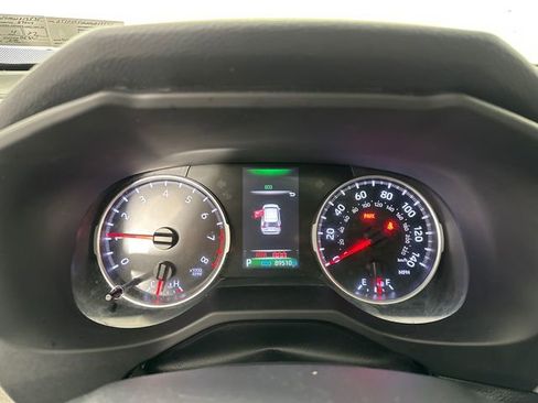 Used 2021 Toyota RAV4 XLE w/ Convenience Package image 23