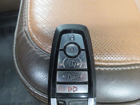 Used 2024 Ford F250 King Ranch AWD/4WD image 63