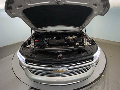 Used 2023 Chevrolet Suburban LT image 26