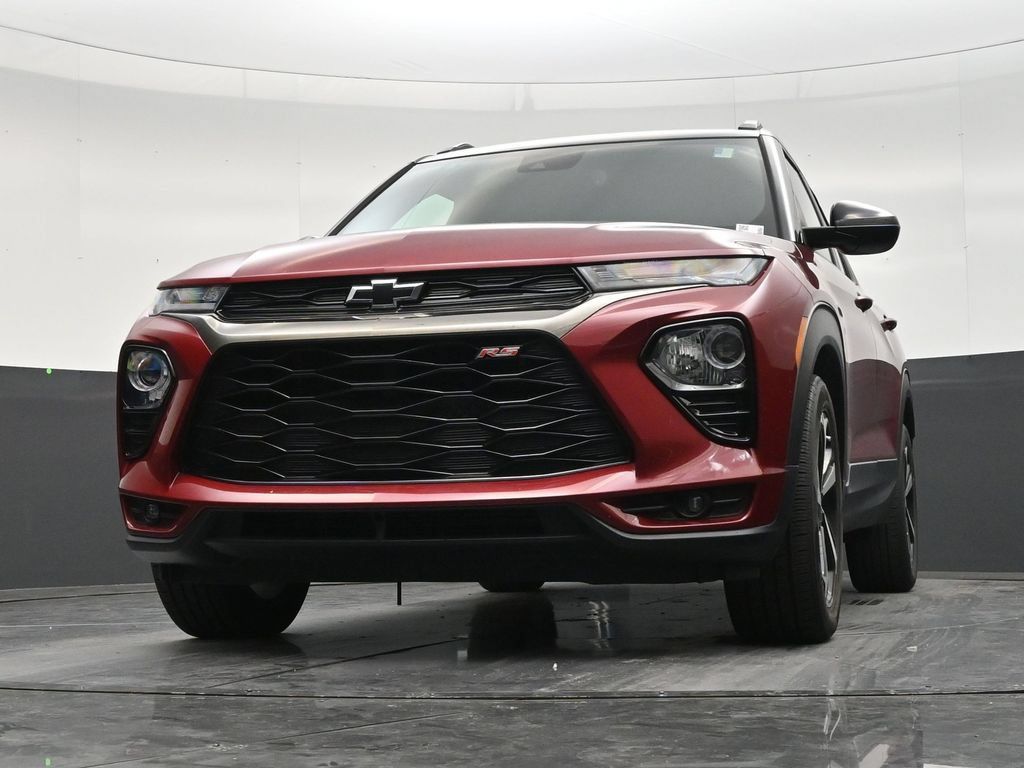 Used 2021 Chevrolet TrailBlazer RS w/ Technology Package FWD image 27