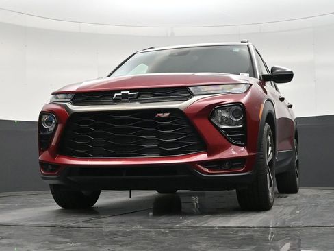 Used 2021 Chevrolet TrailBlazer RS w/ Technology Package FWD image 27