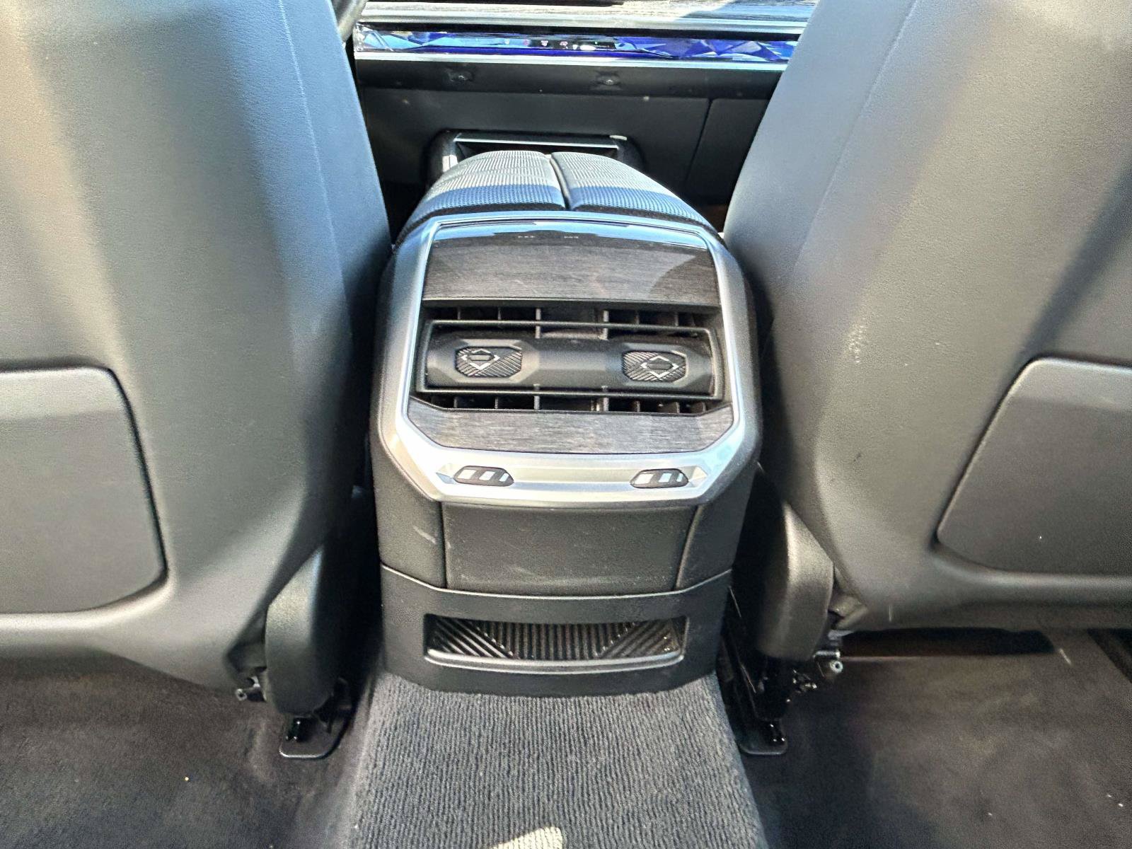 Used 2025 BMW 740i RWD image 10