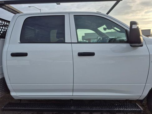 Used 2024 RAM 3500 Tradesman w/ Safety Group AWD/4WD image 17