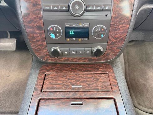 Used 2008 GMC Sierra 1500 Denali AWD/4WD image 27