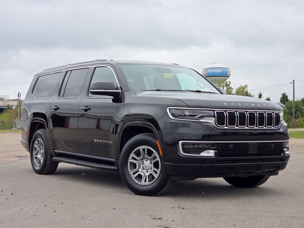 Used 2024 Jeep Wagoneer L 4WD image 2