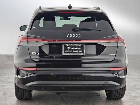 Used 2024 Audi Q4 e-tron Premium Plus w/ Premium Plus image 4