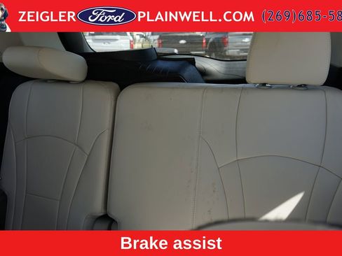 Used 2023 Buick Enclave Essence w/ Experience Buick Package AWD/4WD image 13