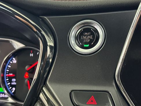 Used 2019 Chevrolet Blazer RS AWD/4WD image 28