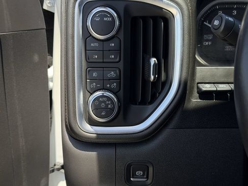 Used 2021 GMC Sierra 1500 AT4 w/ AT4 Value Package AWD/4WD image 24