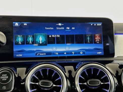 Used 2025 Mercedes-Benz CLA 250 4MATIC image 21