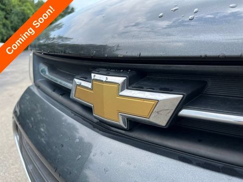 Used 2017 Chevrolet Trax LT w/ LT Convenience Package FWD image 4