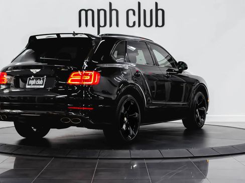 Used 2019 Bentley Bentayga image 6