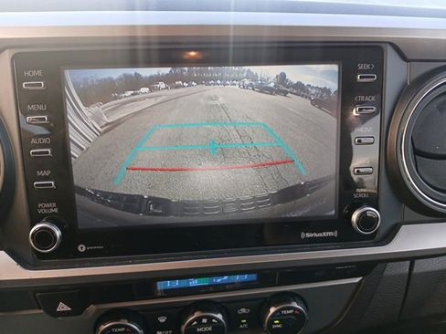 Used 2021 Toyota Tacoma SR5 image 34