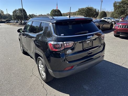 Used 2019 Jeep Compass Sport image 7