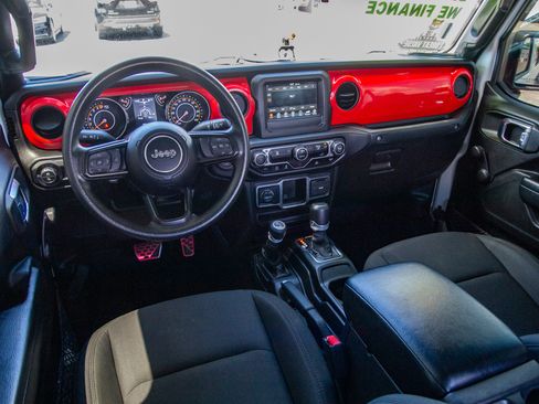 Used 2023 Jeep Gladiator Sport AWD/4WD image 25