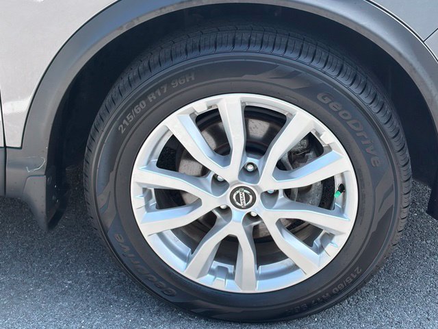 Used 2022 Nissan Rogue Sport SV w/ Technology Package AWD/4WD image 10