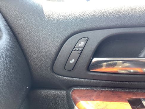 Used 2013 GMC Yukon SLT image 25