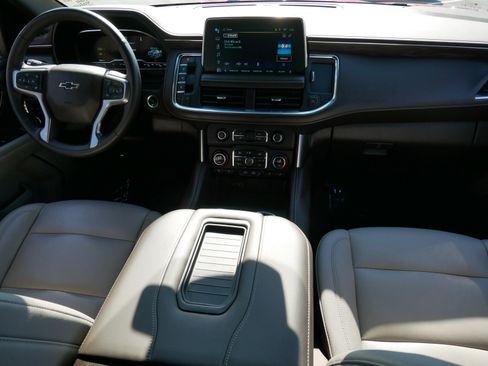 Used 2024 Chevrolet Tahoe Z71 w/ Off-Road Capability Package image 10