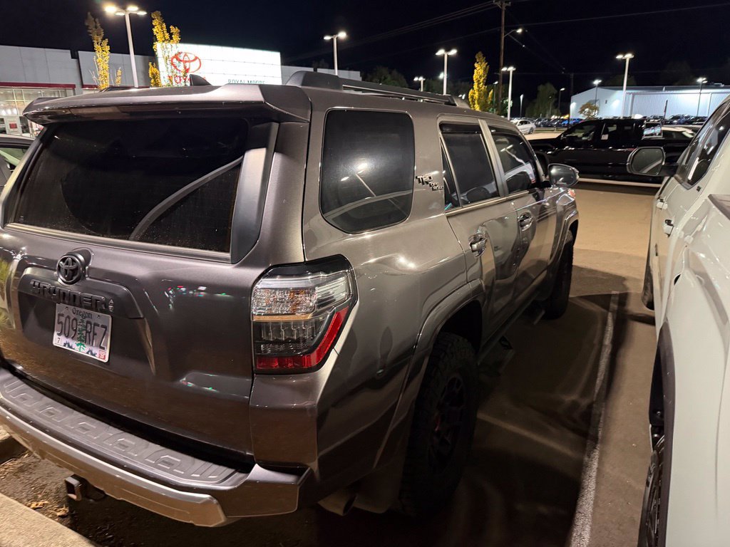 Used 2023 Toyota 4Runner TRD Off-Road Premium AWD/4WD image 6