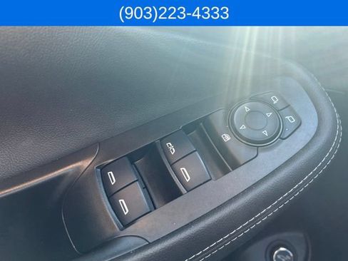 Used 2024 Buick Encore GX Sport Touring FWD image 19