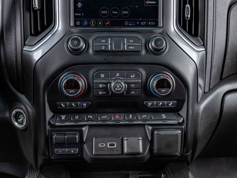 Used 2021 Chevrolet Silverado 2500 LTZ w/ Carhartt Edition AWD/4WD image 22