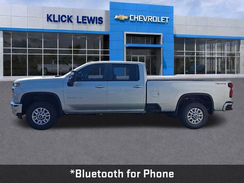 Used 2020 Chevrolet Silverado 2500 LT AWD/4WD image 4
