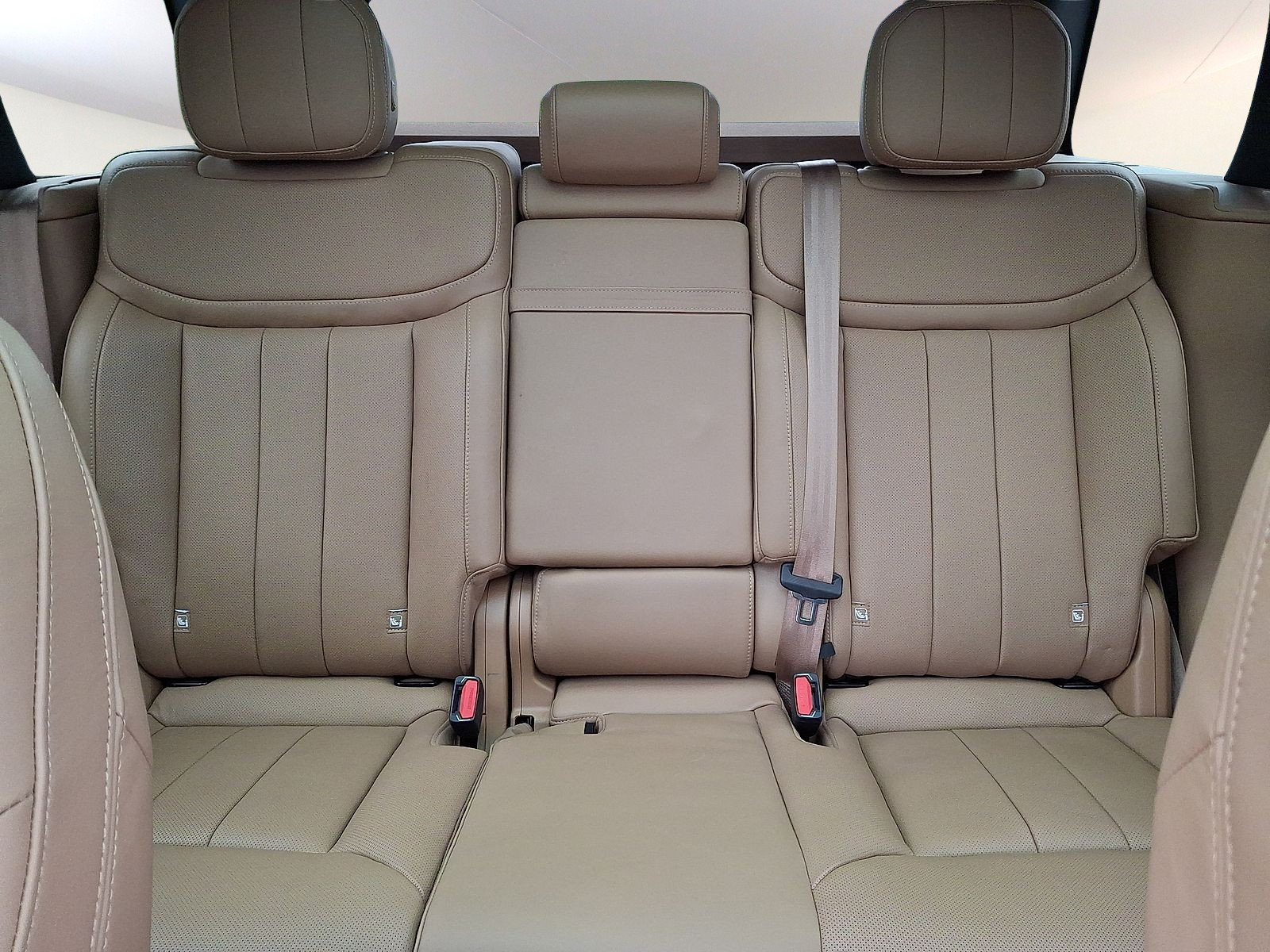 Certified 2023 Land Rover Range Rover SE AWD/4WD image 6