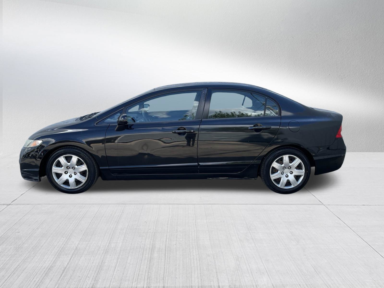Used 2011 Honda Civic LX image 4