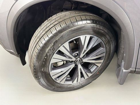 Used 2023 Nissan Rogue SV AWD/4WD image 36