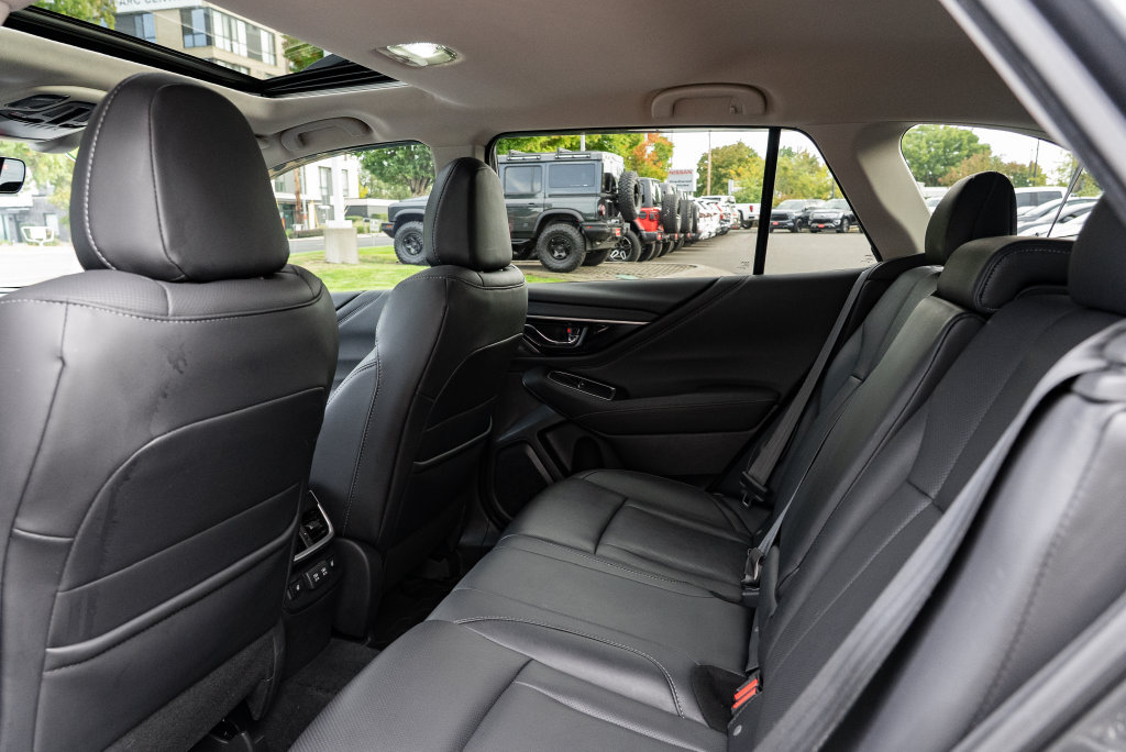 Used 2020 Subaru Outback Limited w/ Popular Package #2 AWD/4WD image 26