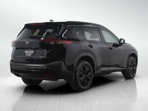 Used 2023 Nissan Rogue SV w/ SV Premium Package image 5