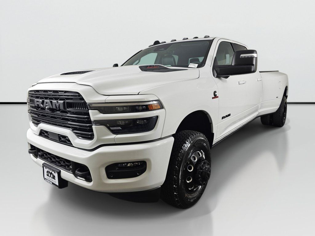 New 2026 RAM 3500 Laramie AWD/4WD image 9