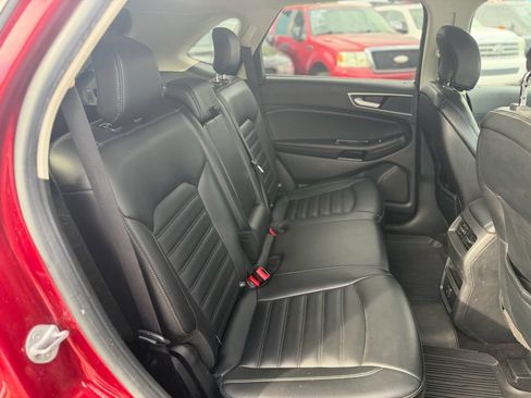 Used 2019 Ford Edge SEL w/ Equipment Group 201A AWD/4WD image 7