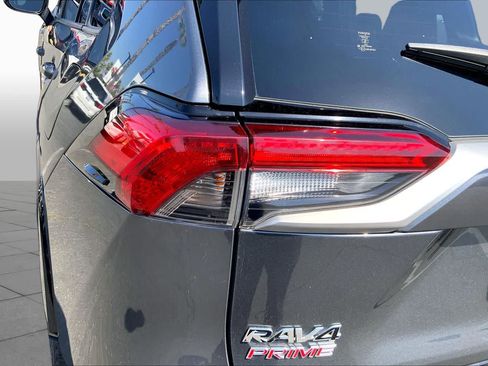 Used 2021 Toyota RAV4 XSE w/ Weather Package AWD/4WD image 28