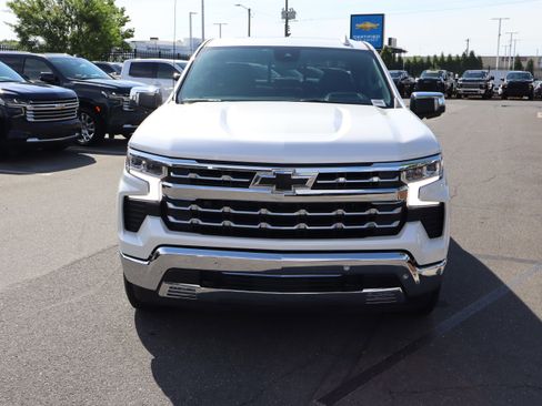 Used 2024 Chevrolet Silverado 1500 LTZ w/ Technology Package AWD/4WD image 3