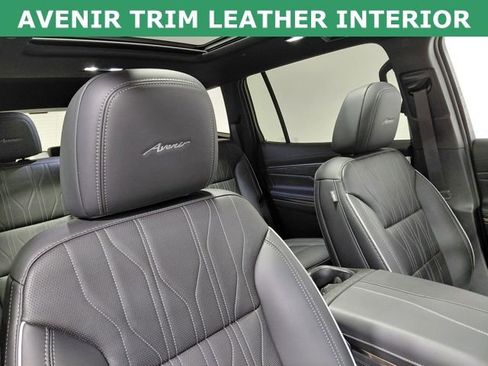 Used 2025 Buick Enclave Avenir w/ Super Cruise Package image 4