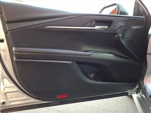 Used 2025 Toyota Camry LE image 17