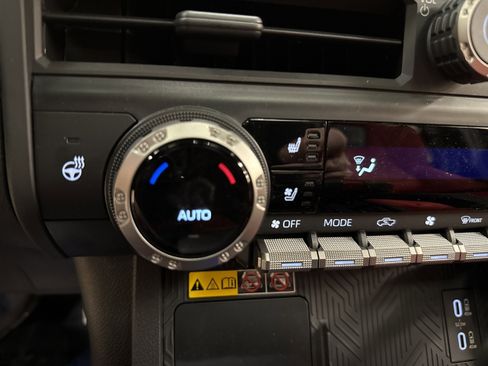 Used 2025 Toyota Tacoma TRD Pro image 48