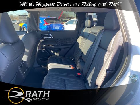 New 2025 Mitsubishi Outlander SEL image 20