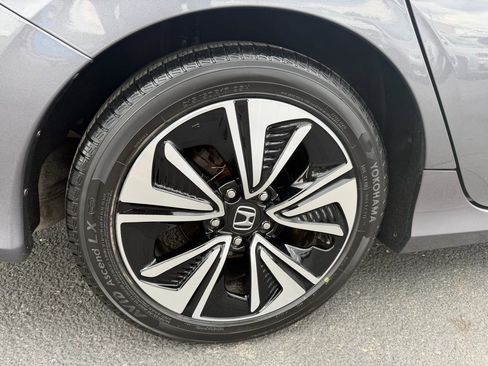 Used 2017 Honda Civic EX-T image 19