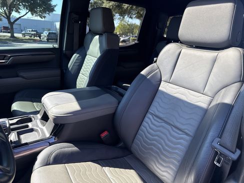 Used 2023 Chevrolet Silverado 1500 ZR2 w/ Technology Package image 14