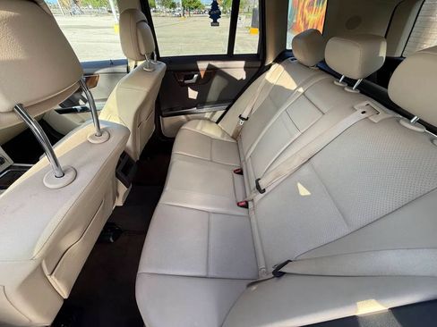Used 2015 Mercedes-Benz GLK 350 2WD image 21