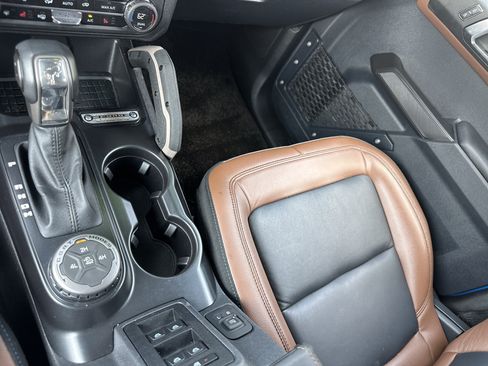 Used 2024 Ford Bronco Outer Banks AWD/4WD image 20