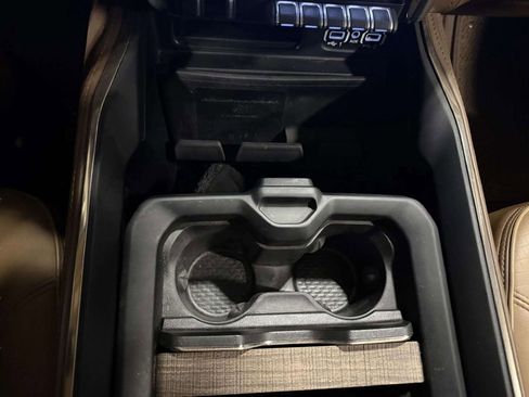 Used 2020 RAM 3500 Limited image 34