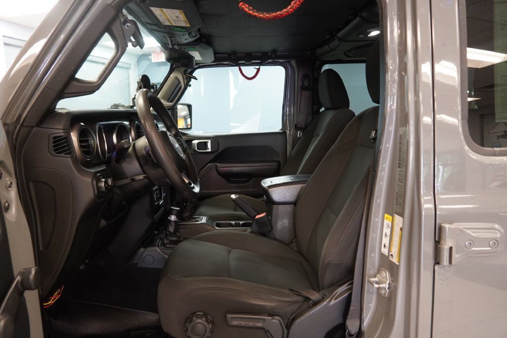 Used 2018 Jeep Wrangler Unlimited Sport AWD/4WD image 5