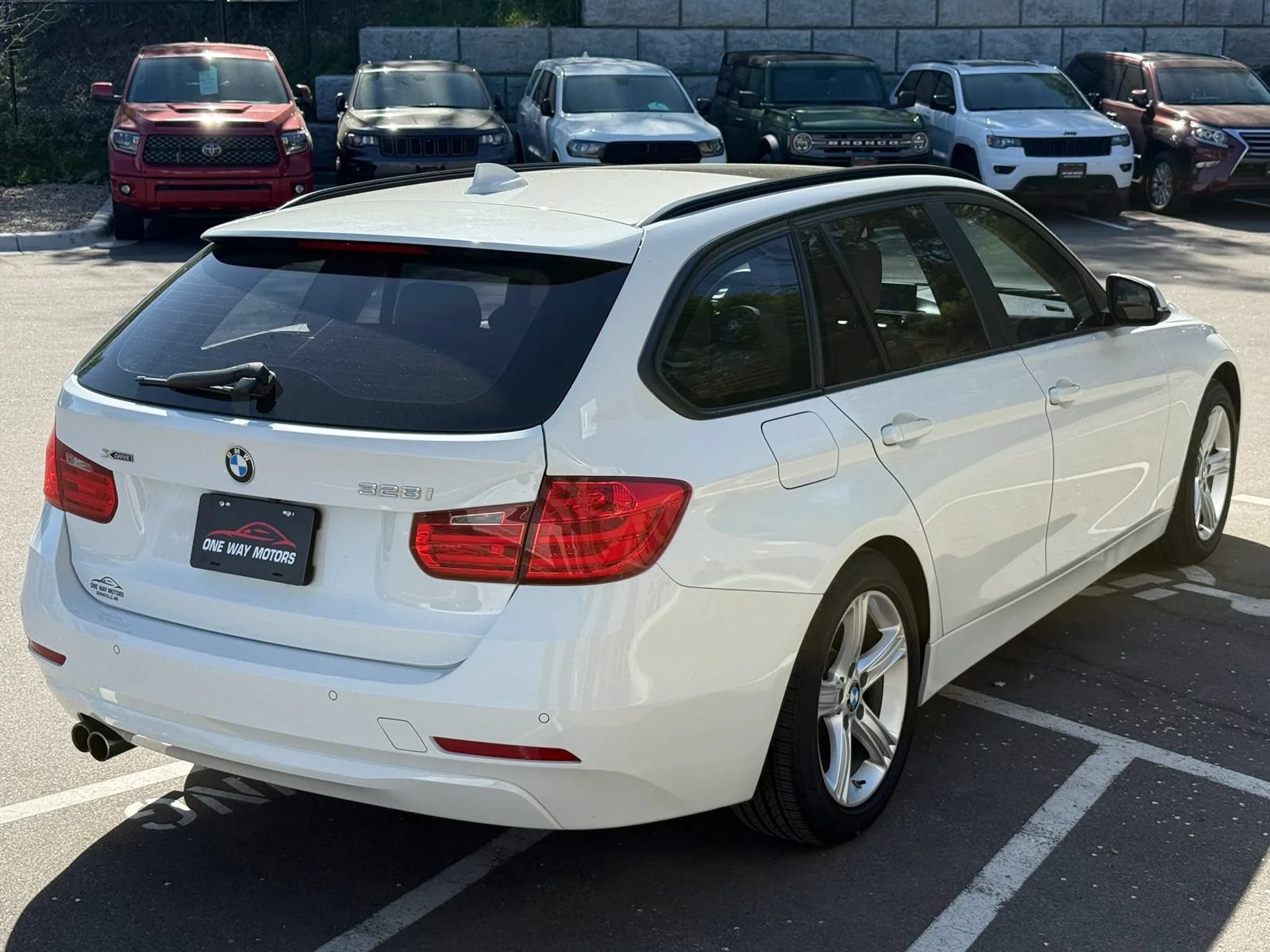 Used 2014 BMW 328i xDrive Wagon AWD/4WD image 5