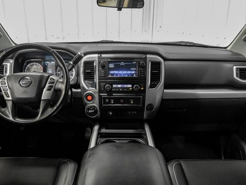 Used 2019 Nissan Titan PRO-4X AWD/4WD image 13